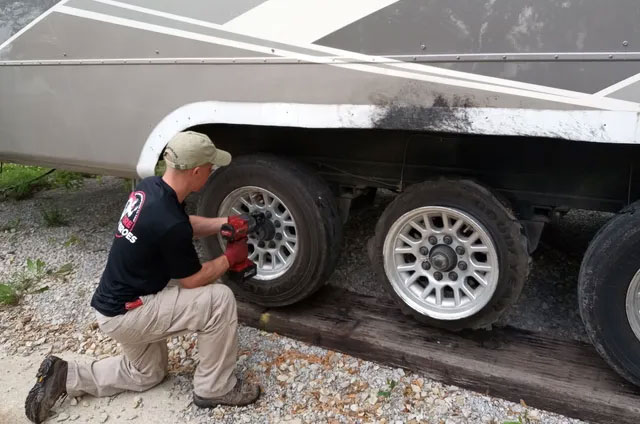 RV Tire Change